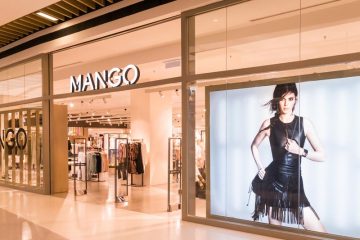 Ό Όμιλος Vodafone ανακοίνωσε σήμερα την έναρξη της συνεργασίας του με την Mango, ώστε να δημιουργήσουν και εγκαταστήσουν ψηφιακά δοκιμαστήρια στα καταστήματα